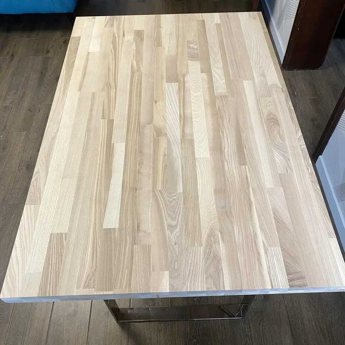 Сходини | Ясен | Цільноламельні та зрощені | від виробника | Наш Ліс