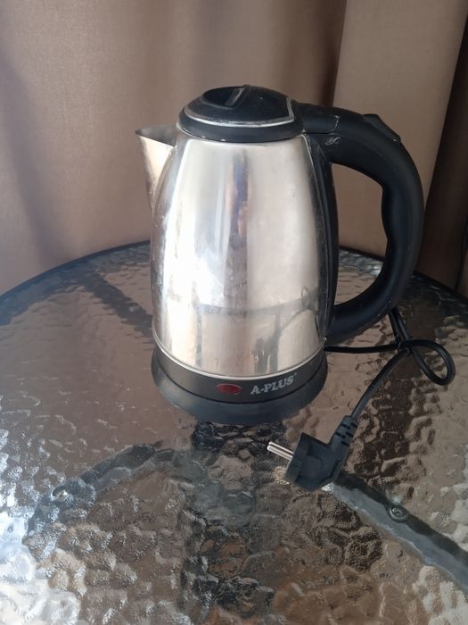 Електрочайник  A-PLUS
