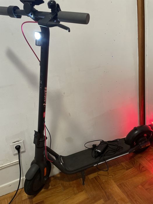 Navee electric scooter