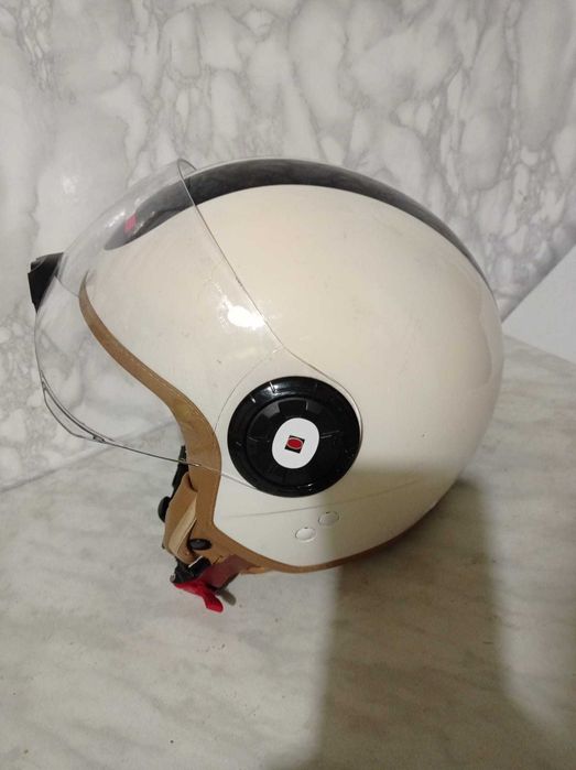 kask z z przyłbicą  - na rower lub na narty