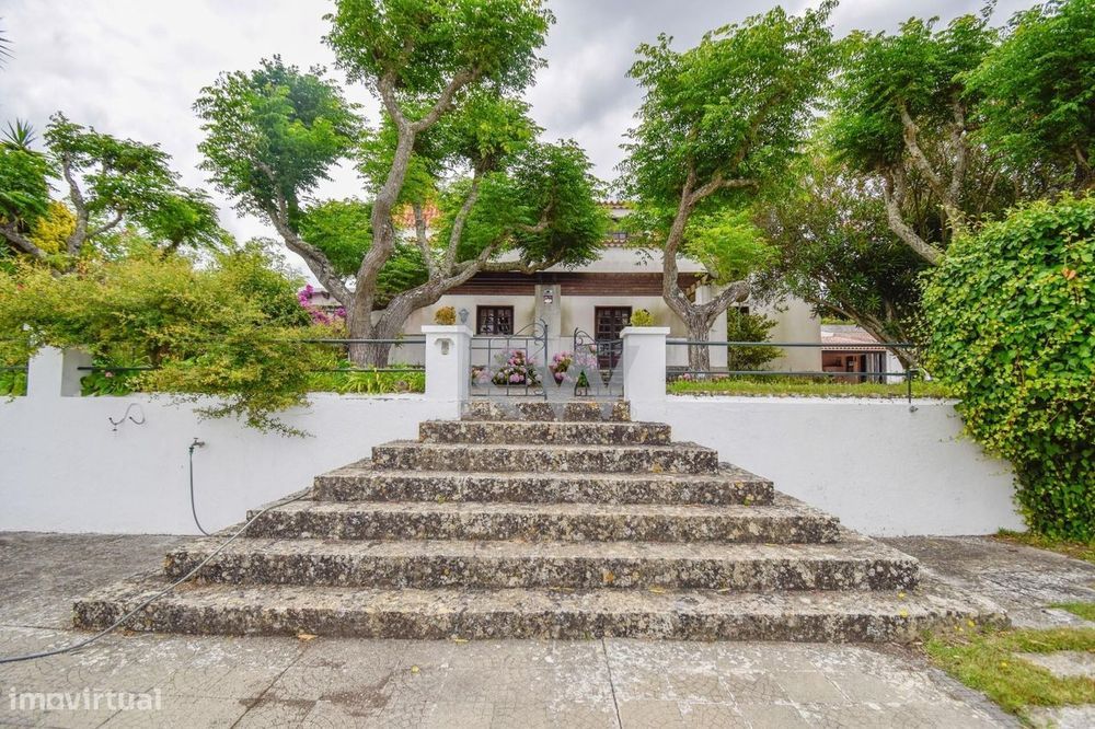 Vende-se Quinta em Azeitão - Serra da Arrábida