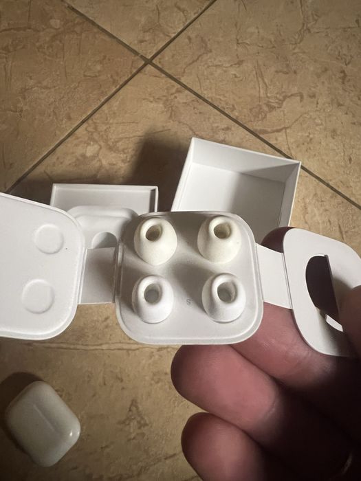 продам air pods pro оригинал