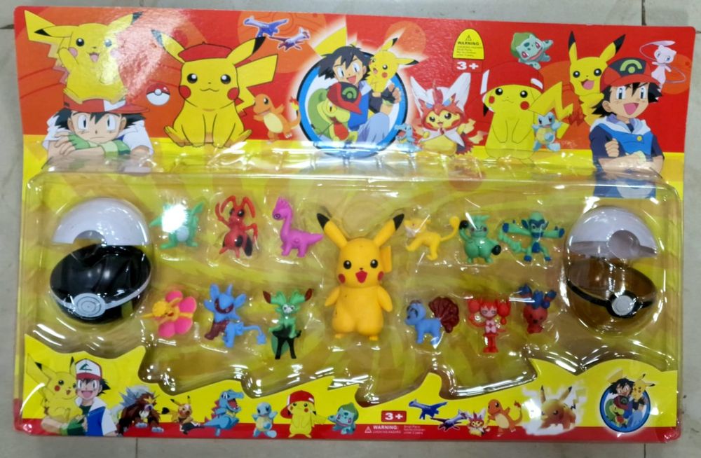 Vários bonecos da banda desenhada