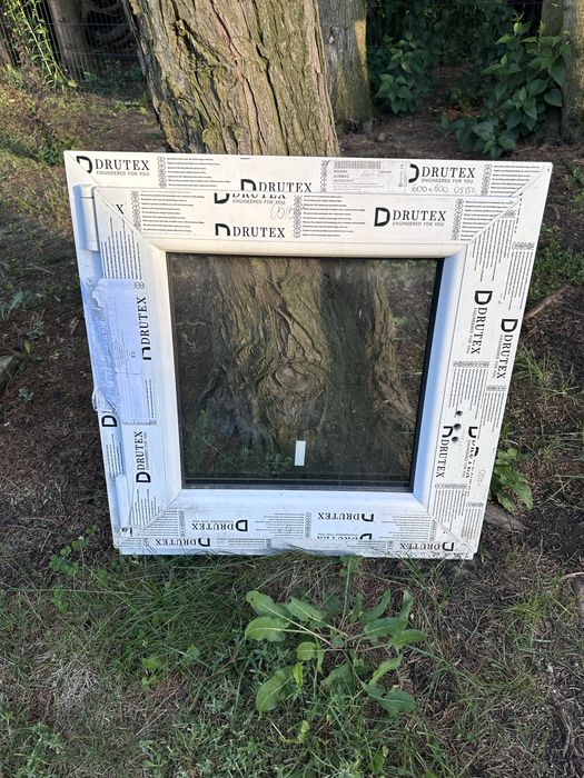 Okno 60x60 drutex