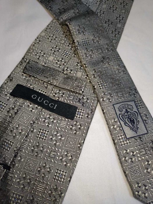 Szary jedwabny krawat GUCCI, made in Italy