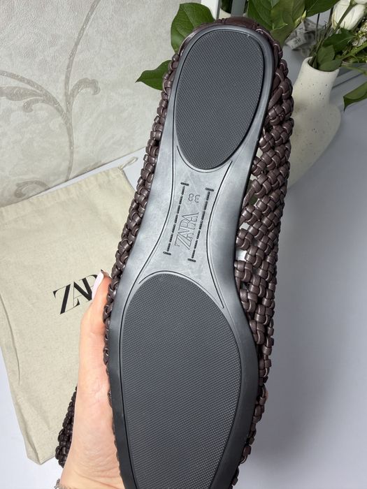 Zara балктки нові 24,5 см