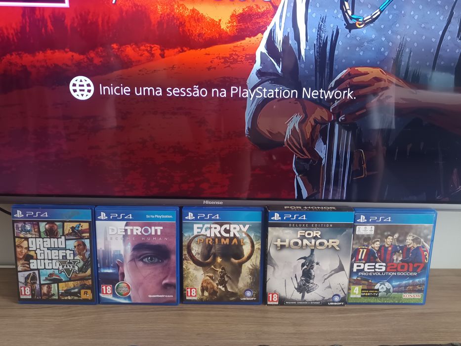Vendo PlayStation 4 1TB em bom estado.
