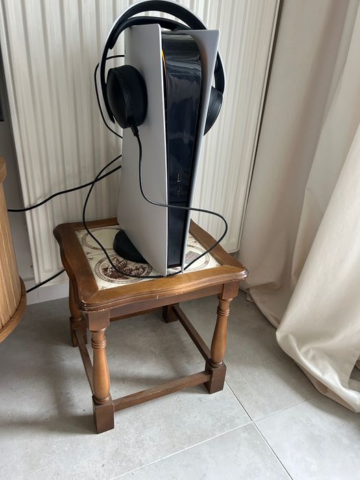 Rustykalny Kwietnik z Litego Drewna z Kafelkami (Holandia, rok 1950)