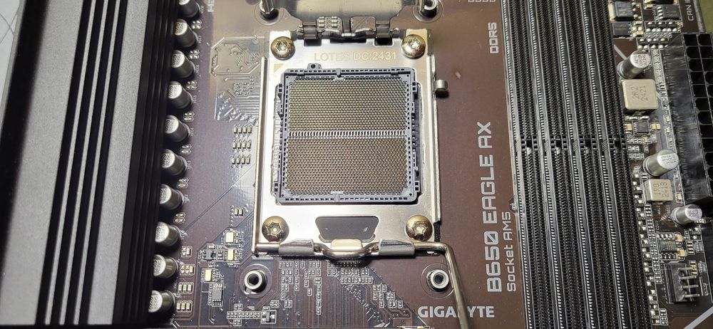Gigabyte B650 EAGLE AX (sAM5, AMD B650)