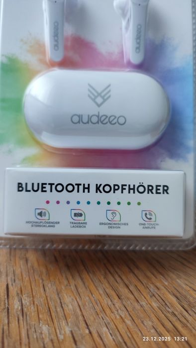 Продам наушники BLUETOOTH AUdeeo