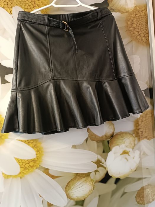 Спідниця екошкіра NEW LOOK.