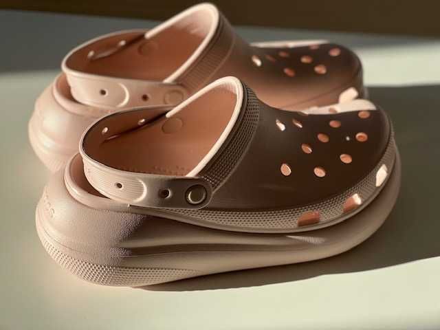 Сабо на платформі Crocs Crush, W9