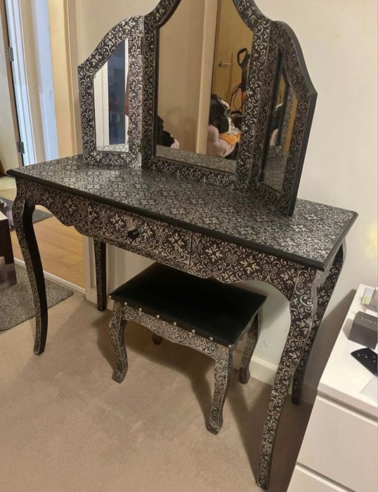 Toaletka w stylu marokanskim dresser