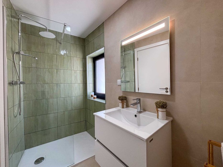 Moradia T3+1 Remodelada em Alfarelos