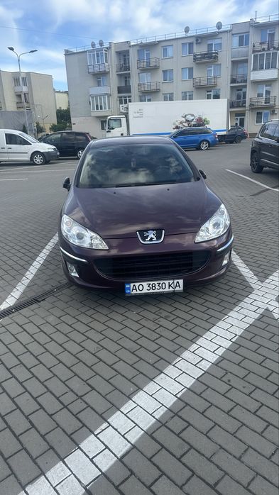 Продам своє авто .