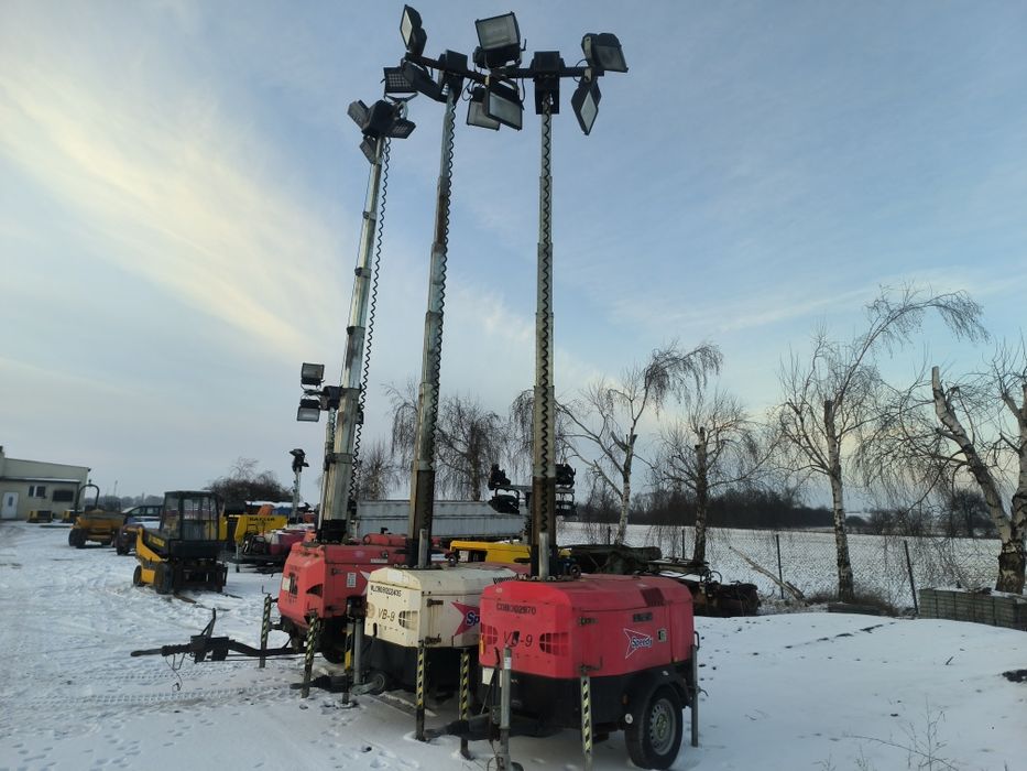 Maszt oświetleniowy wieża świetlna