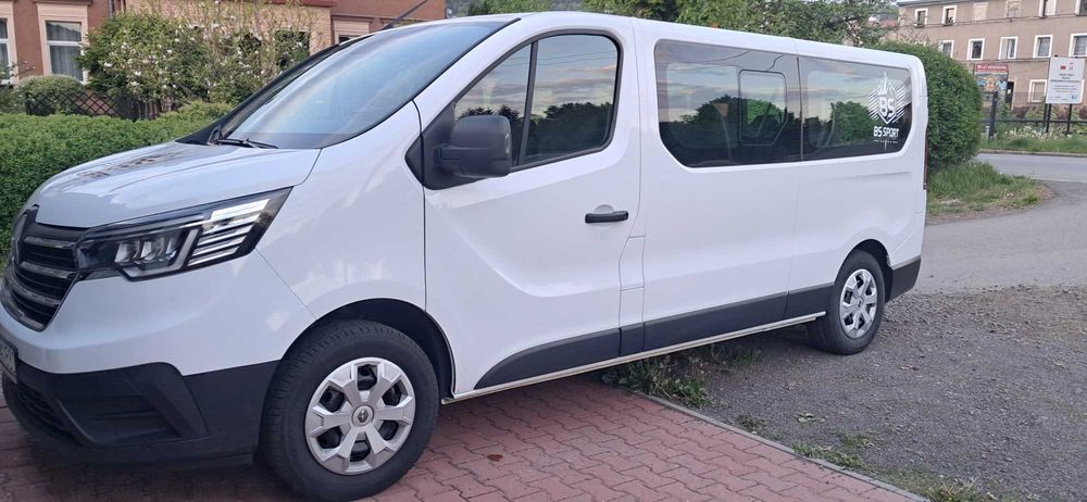 Renault Trafic Long