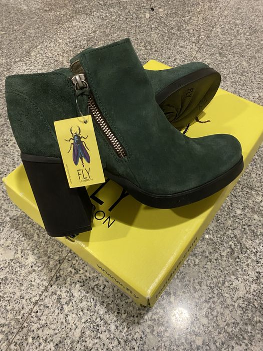Botins chelsea botas curtas de camurça verde salto 38 Fly London NOVOS