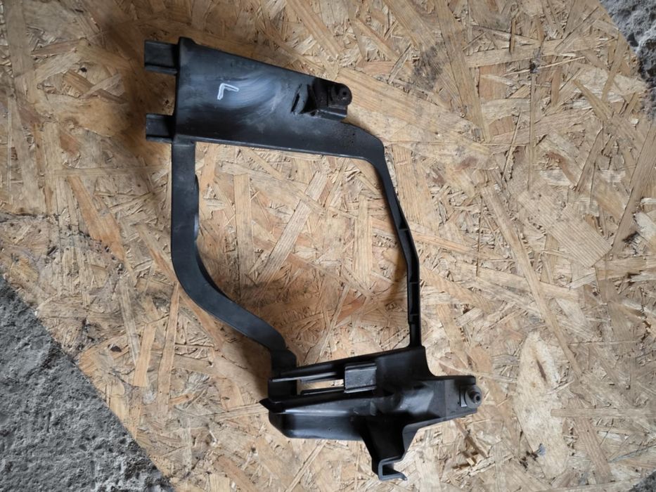 Ślizgi mocowania lamp BMW.E60 E61