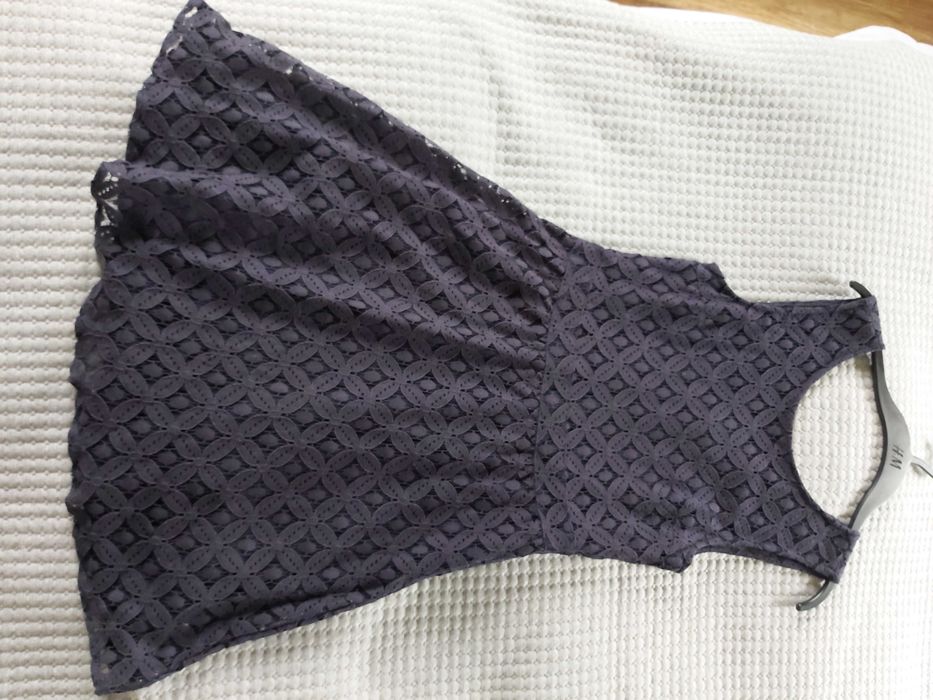 Sukienki damskie, letnie, 36-38.