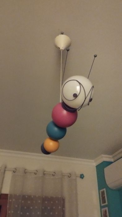 Candeeiro para quarto de criança