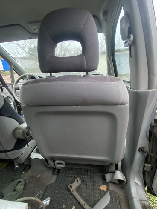 Передні сидіня Мазда Прімасі 2 2002.1.8