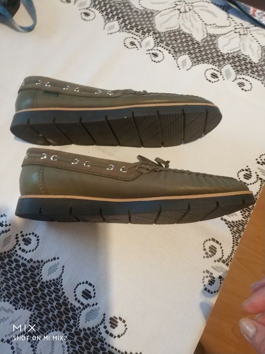 Półbuty khaki damskie 39. Nessi.