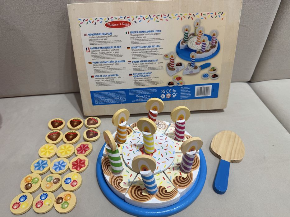 Drewniany tort urodzinowy dla dzieci