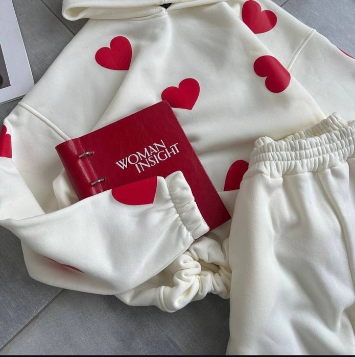 Продам новий спортивний жіночий костюмчик