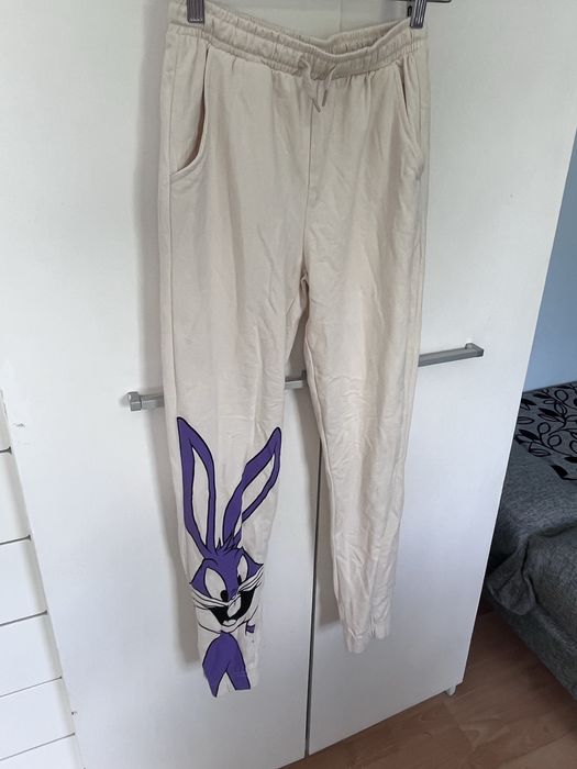 Komplet dresowymowy bez metki,  bluza plus spodnie  looney tunes