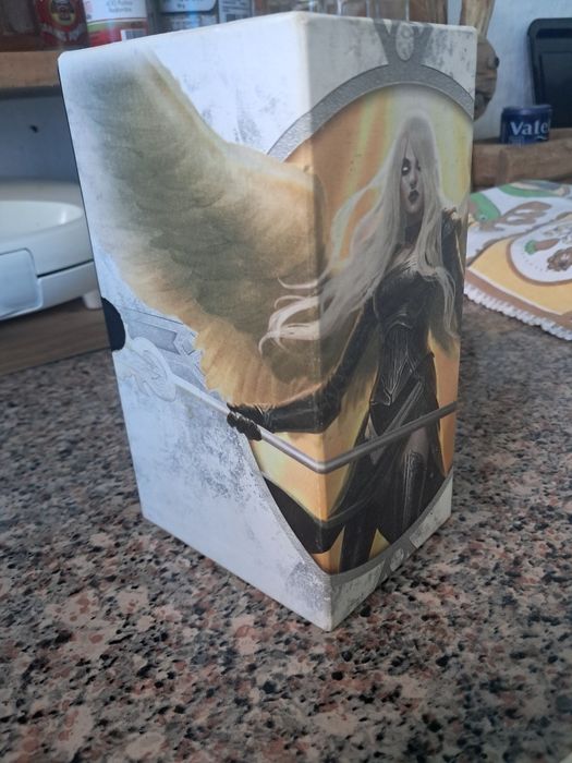 Caixa + 100 cartas Magic