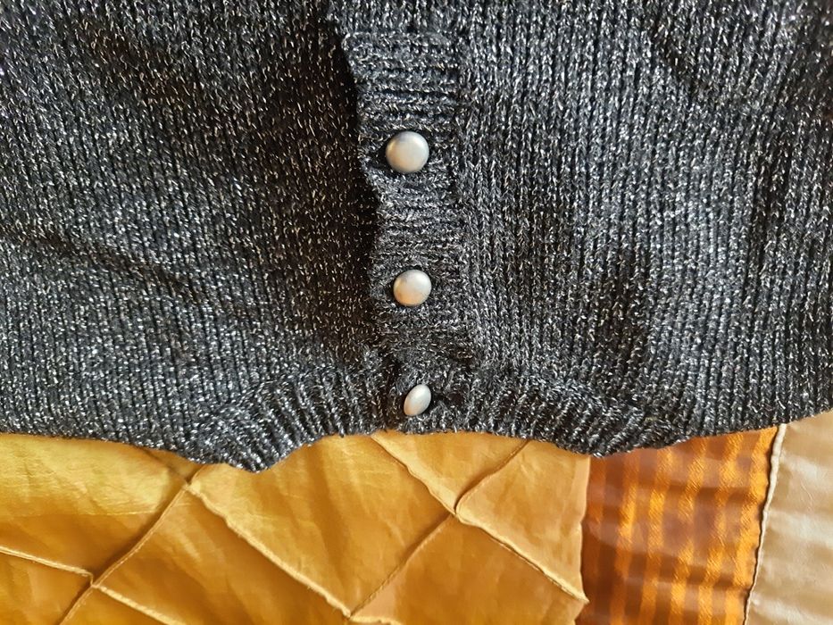 Sweter firmy  quiosoue