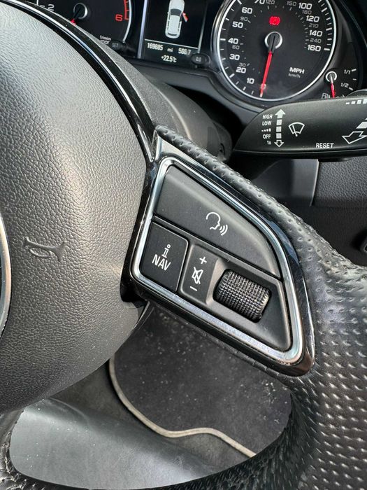 Мультируль кермо Audi Q5 8R S-line A4 A5 мультикермо