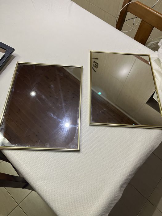 2 espelhos dourados cada 15€