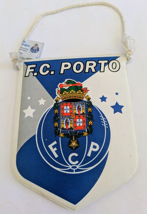 Galhardete oficial licenciado em 2003, do Futebol Clube Porto