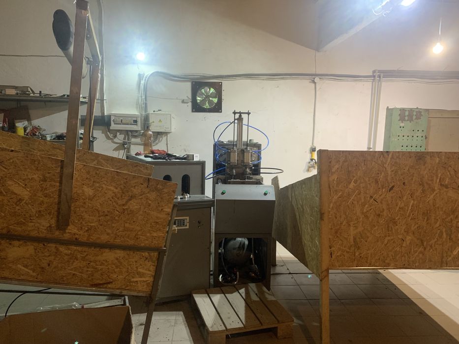 Продам приміщення (ферма)