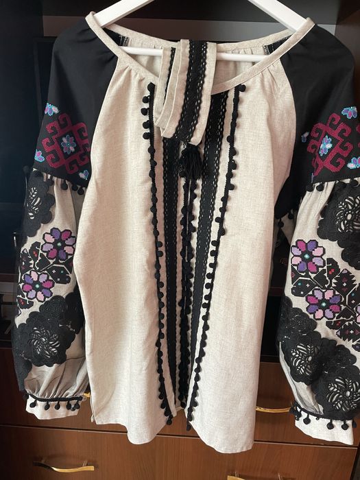 Продам парні вишиванки стан нових