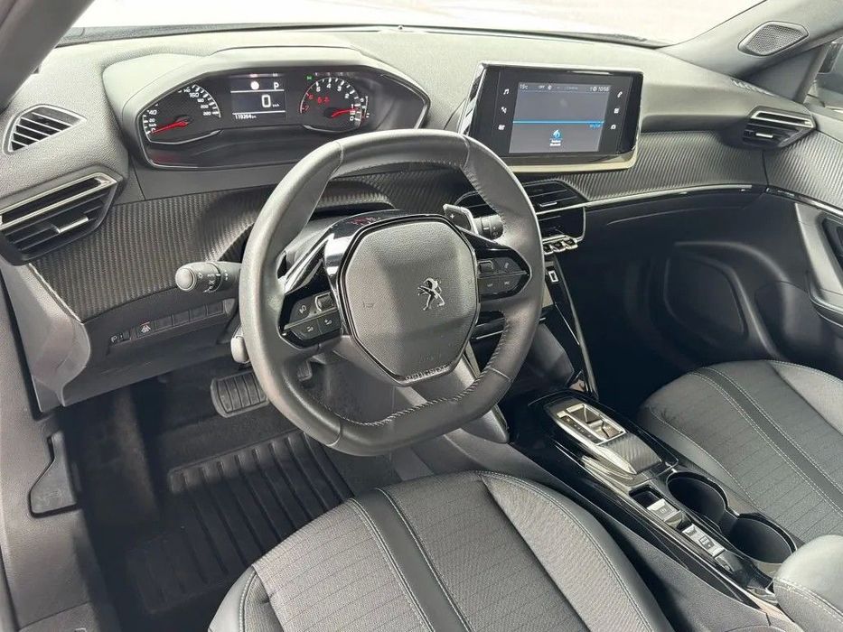 Peugeot 2008 1.5 BlueHDi Allure EAT8