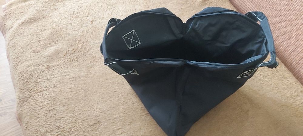 Сумка під документи, ноутбук.