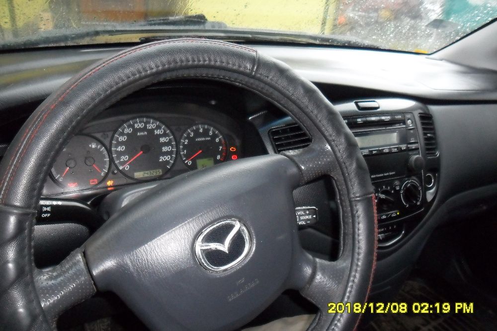 Минивэн мазда MPV бензин 2.0. и 2.3