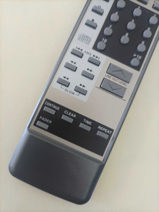 Comando SONY CD Player RM-990