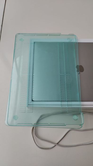 MacBook Pro 16" c caixa e fatura