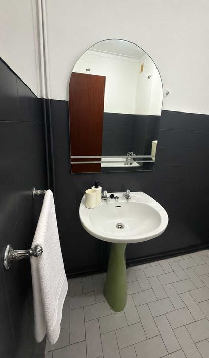 Quartos mobilados no centro de Castelo Branco | Despesas incluídas | Terraço privado | Limpeza | Ideal para estudantes e jovens profissionais