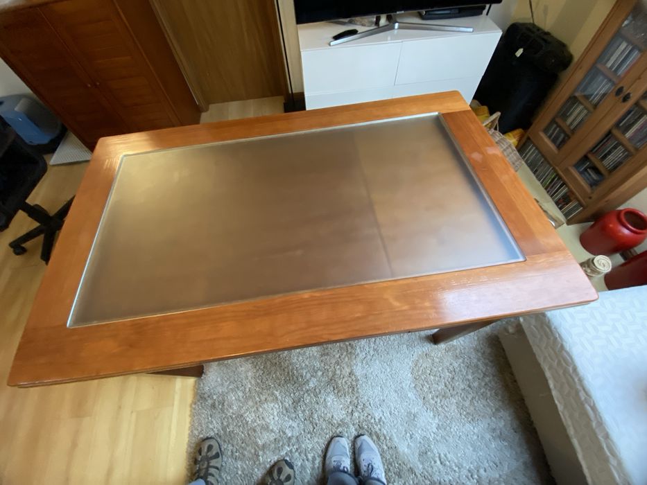 Mesa extensivel de cerejeira