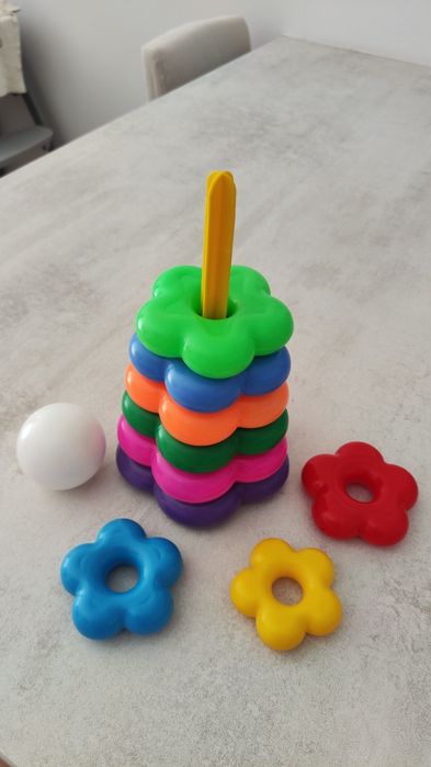 Piramidka z obręczami kolorowa układanka 30 cm