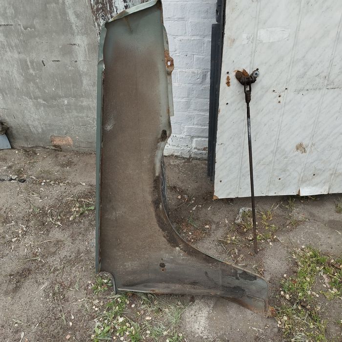 Продам крылья на ваз