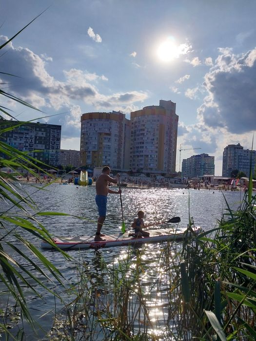 СВОБОДНА ! БЕЗ ПОСРЕДНИКОВ.  2 КОМ.Квартира-студия на "Дружбе народов"