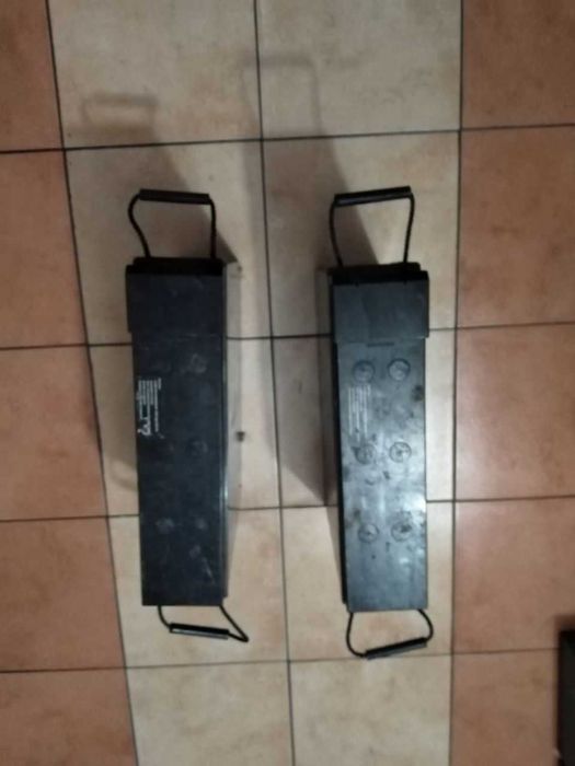 Аккумулятор GEL тяговый 2 штуки б у (ventura FT 12-125)