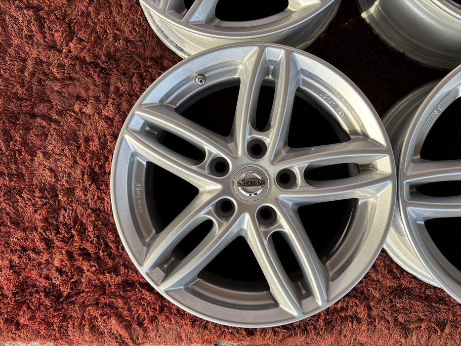 Original Nissan Juke Roque Qashqai Leaf X-trail R16 5x114,3