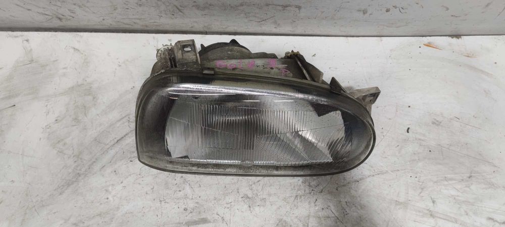 VW Golf III Lampa Reflektor Prawa Przednia Prawy Przód PP Hella